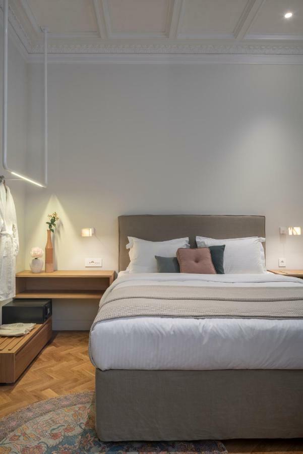 Coco-Mat Athens Jumelle Hotel Bagian luar foto A bedroom
